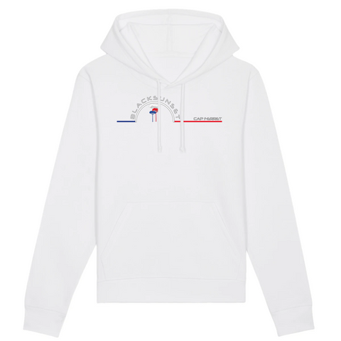 Un sweat à capuche unisexe aux labels Bio, imprimé en France. Fabriqué dans des conditions éthiques et de manière éco-responsable. Coupe droite et manches montées. Logo imprimé sur la face avant. Motif Pins Landais Cap Ferret