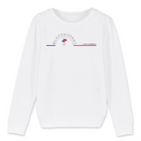 Prenez soin de vos enfants et maintenez les au chaud dans ce sweat unisexe aux finitions hautes qualités. Imprimé en France et labellisé GOTS vos charmants petits monstres seront à l'aise dans ce sweat doux comme un Doudou et à la coupe indémodable. Motif : Pins Landais intégré dans le logo Black SunSet Cap Ferret