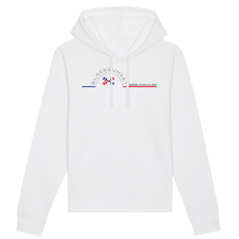 Un sweat à capuche unisexe aux labels Bio, imprimé en France. Fabriqué dans des conditions éthiques et de manière éco-responsable. Coupe droite et manches montées. Logo imprimé sur la face avant. Motif Flocon Serre Chevalier