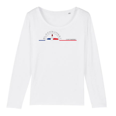 Ce Tee-shirt manches longues, 100% coton Biologique deviendra l'indispensable de vos journées et soirées de mi-saison. Imprimé en France, certifié GOTS, son tissu léger et son col arrondi et évasé le rendent très agréable à porter. Logo imprimé face avant. Motif Paddle Cap Ferret