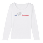Ce Tee-shirt manches longues, 100% coton Biologique deviendra l'indispensable de vos journées et soirées de mi-saison. Imprimé en France, certifié GOTS, son tissu léger et son col arrondi et évasé le rendent très agréable à porter. Logo imprimé face avant. Motif Télésièges Pra Loup