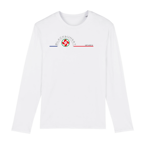 Tee-shirt manches longues épais. Toucher doux et très confortable il se porte en toutes saisons. Imprimé en France et labellisé GOTS ses finitions sont de haute qualité. 100% en coton biologique, il deviendra votre seconde peau. Motif : Croix Basque intégré dans le logo Black SunSet Biarritz