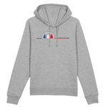 Un sweat à capuche unisexe aux labels Bio, imprimé en France. Fabriqué dans des conditions éthiques et de manière éco-responsable. Coupe droite et manches montées. Logo imprimé sur la face avant. Motif Sapins Serre Chevalier