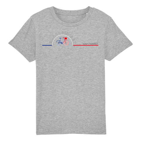 Voici LE tee-shirt Ultra Doux et que tout le monde aimerait porter, mais que nous avons réservé aux enfants. Il dispose des meilleurs labels de fabrication et ses finitions sont haut de gamme. 100% en coton biologique, il existe dans de nombreuses couleurs. Motif : Vélo intégré dans le logo Black SunSet Cap Ferret