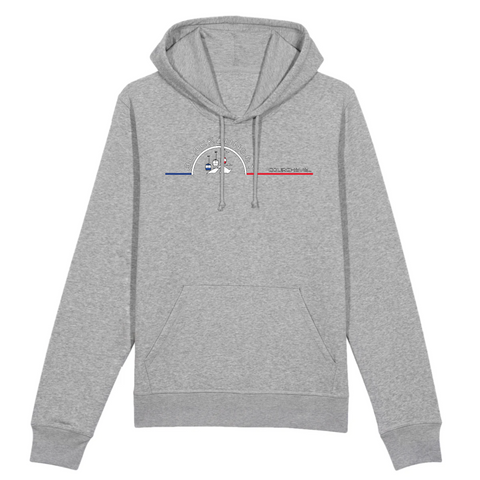 Un sweat à capuche unisexe aux labels Bio, imprimé en France. Fabriqué dans des conditions éthiques et de manière éco-responsable. Coupe droite et manches montées. Logo imprimé sur la face avant. Motif Télésièges Courchevel