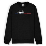 Sweat unisexe ultra doux imprimé en France. Coupe droite et encolure ras de cou. Manches montées. Logo imprimé sur la face avant. Motif La Sardine