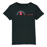 Voici LE tee-shirt Ultra Doux et que tout le monde aimerait porter, mais que nous avons réservé aux enfants. Il dispose des meilleurs labels de fabrication et ses finitions sont haut de gamme. 100% en coton biologique, il existe dans de nombreuses couleurs. Motif : Surfeur Black SunSet Hossegor