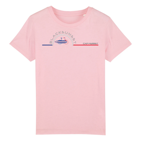 Voici LE tee-shirt Ultra Doux et que tout le monde aimerait porter, mais que nous avons réservé aux enfants. Il dispose des meilleurs labels de fabrication et ses finitions sont haut de gamme. 100% en coton biologique, il existe dans de nombreuses couleurs. Motif : Vélo Surf Black SunSet Cap Ferret